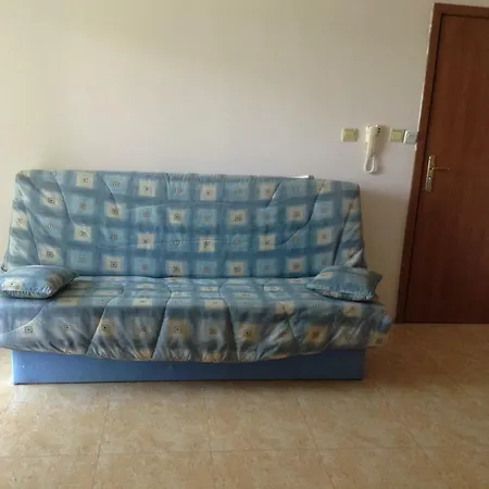Студия В Элит 3 Apartman *